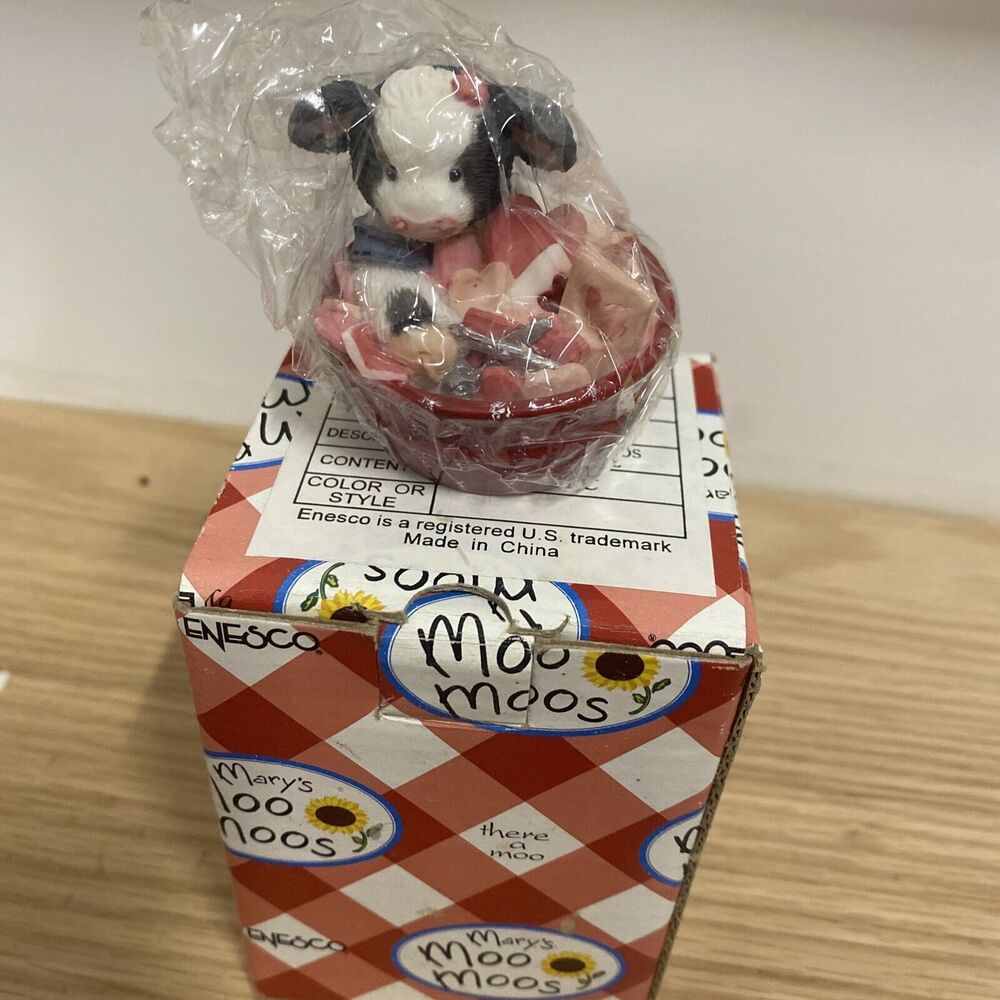 Enesco Mary’s Moo Moos 1994 “I’m In Love With Moo” New In Box